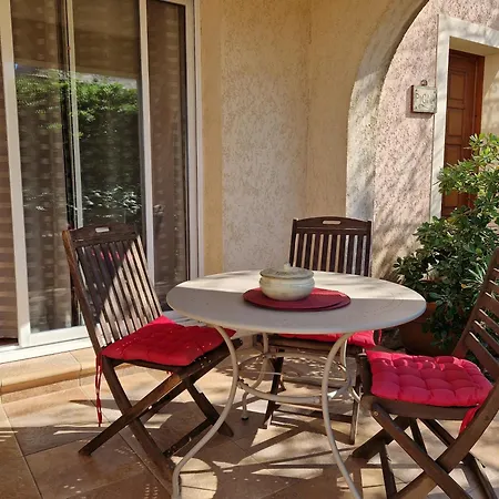 Arena Bianca Apartment
