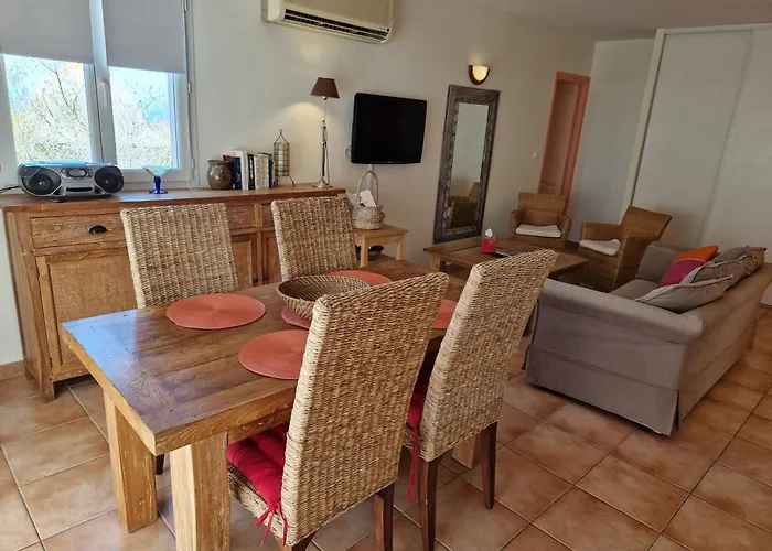 Arena Bianca Lejlighed *